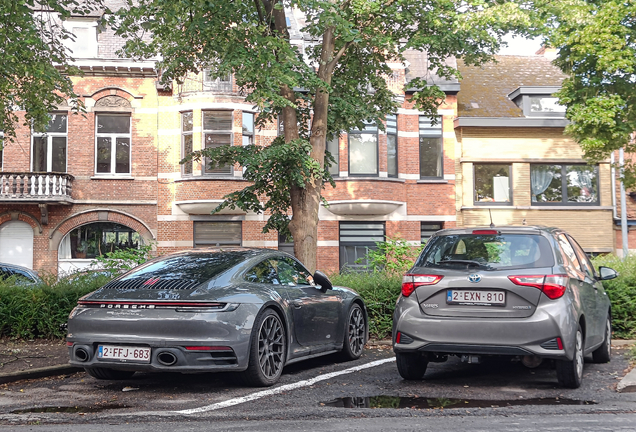 Porsche 992 Carrera 4S