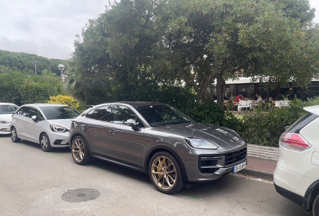 Porsche Cayenne Coupé Turbo E-Hybrid