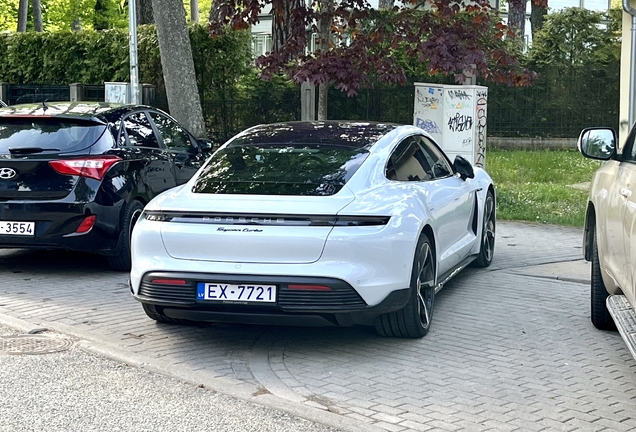 Porsche Taycan Turbo