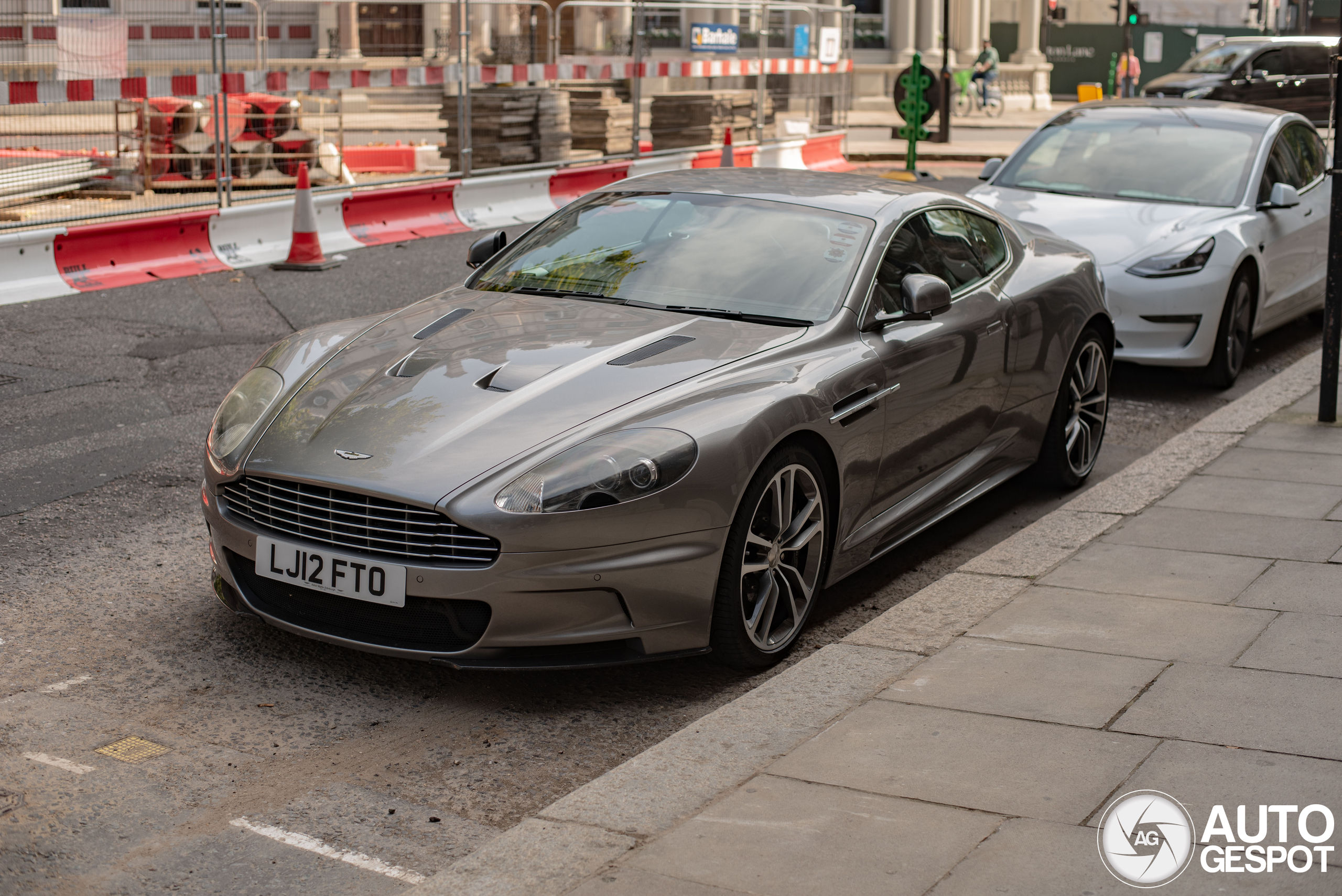 Aston Martin DBS