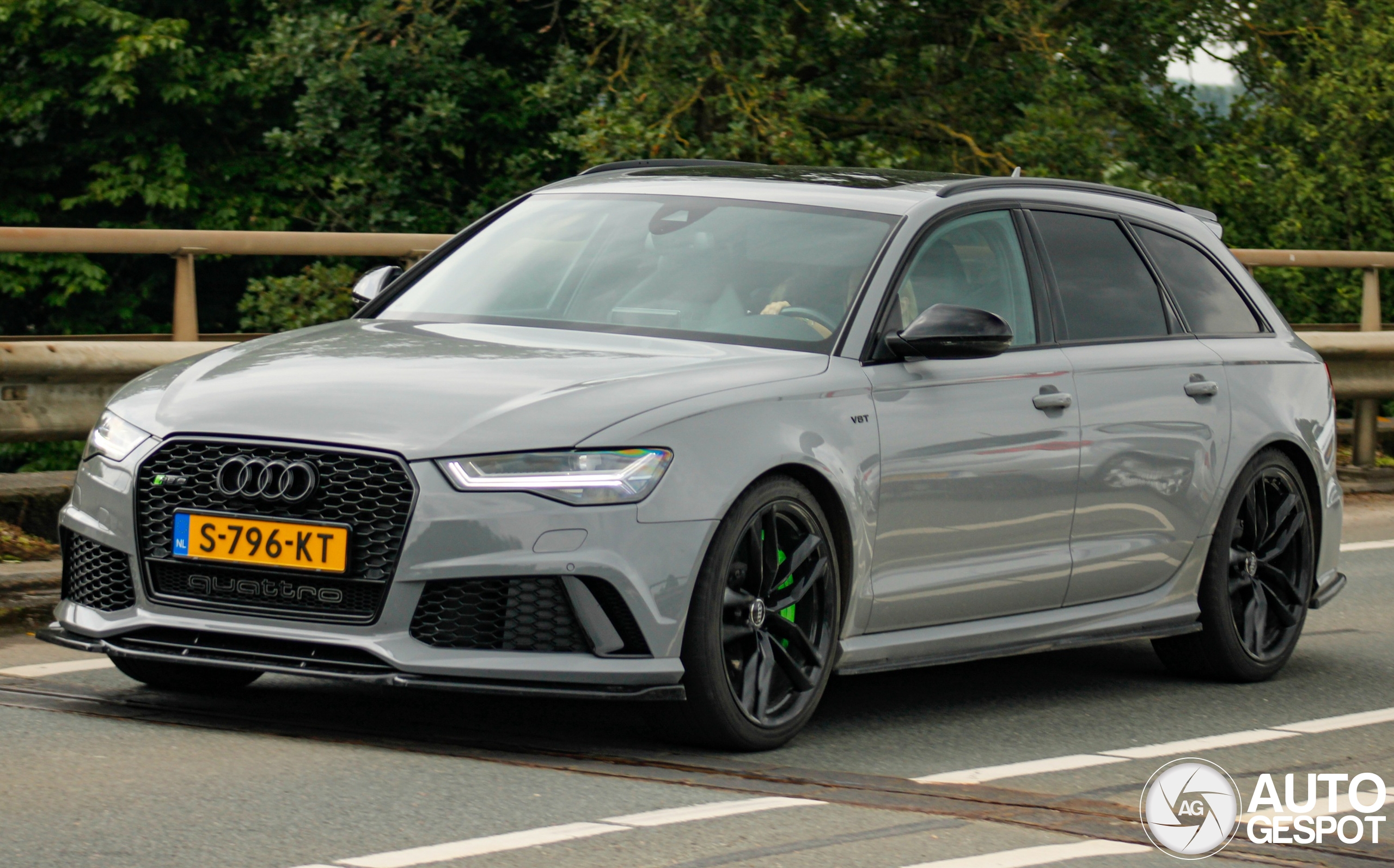 Audi RS6 Avant C7 2015