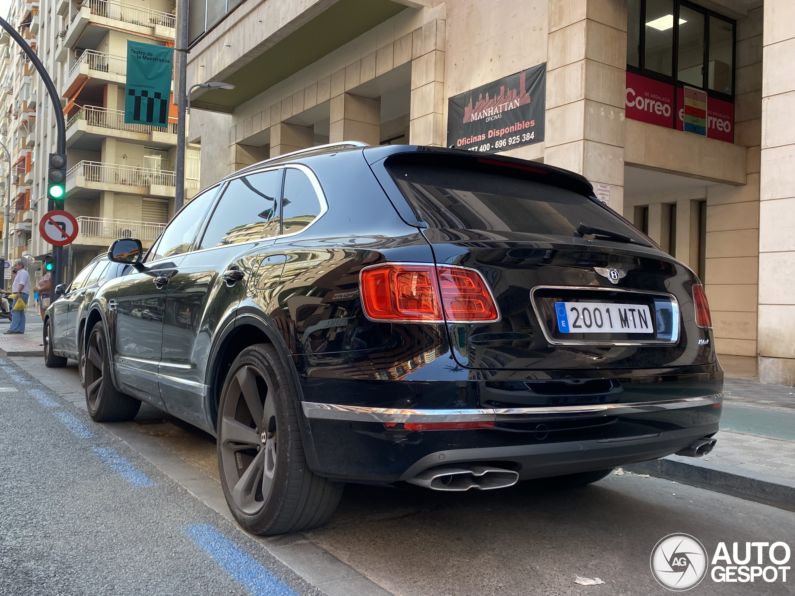 Bentley Bentayga Hybrid