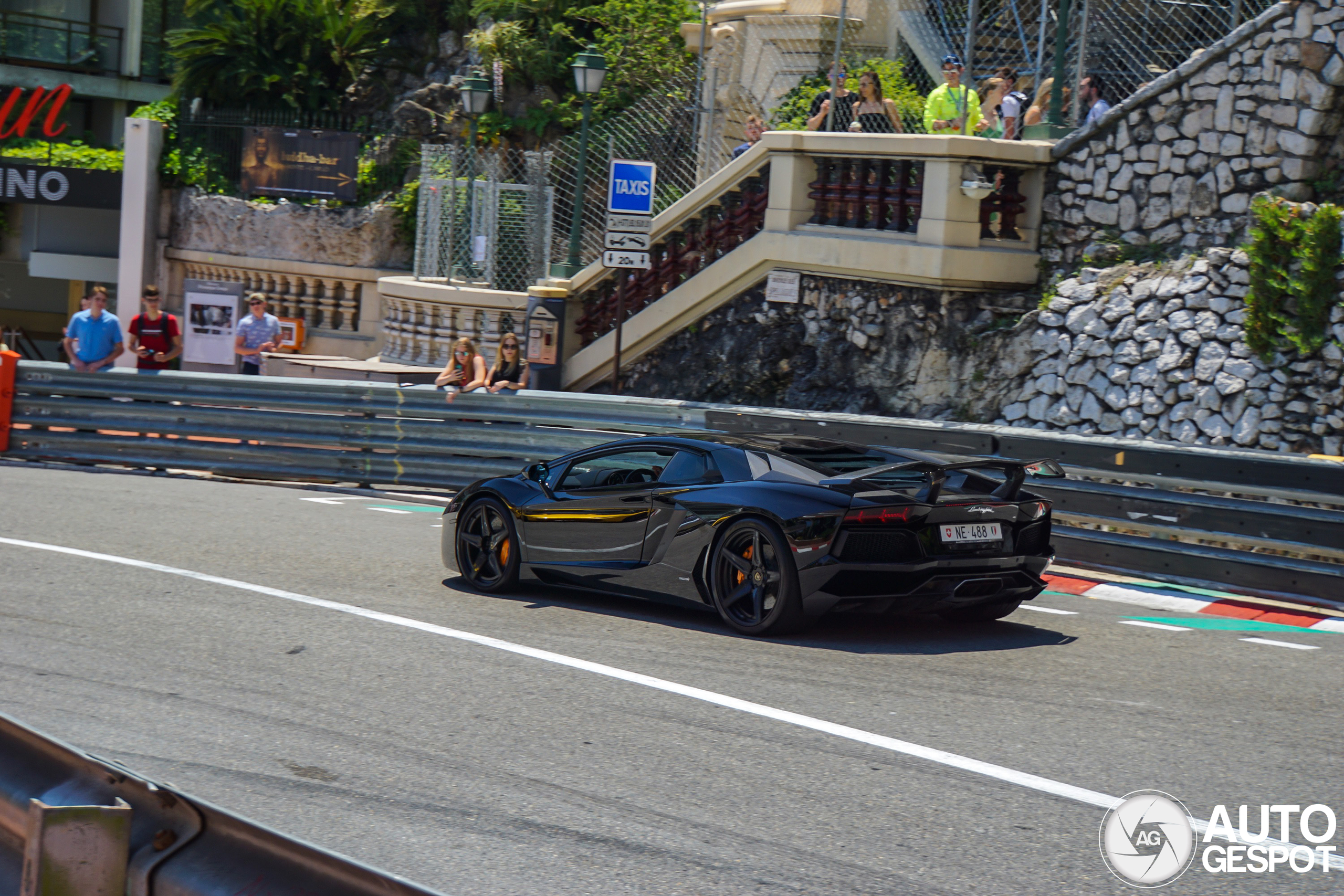 Lamborghini Aventador LP700-4