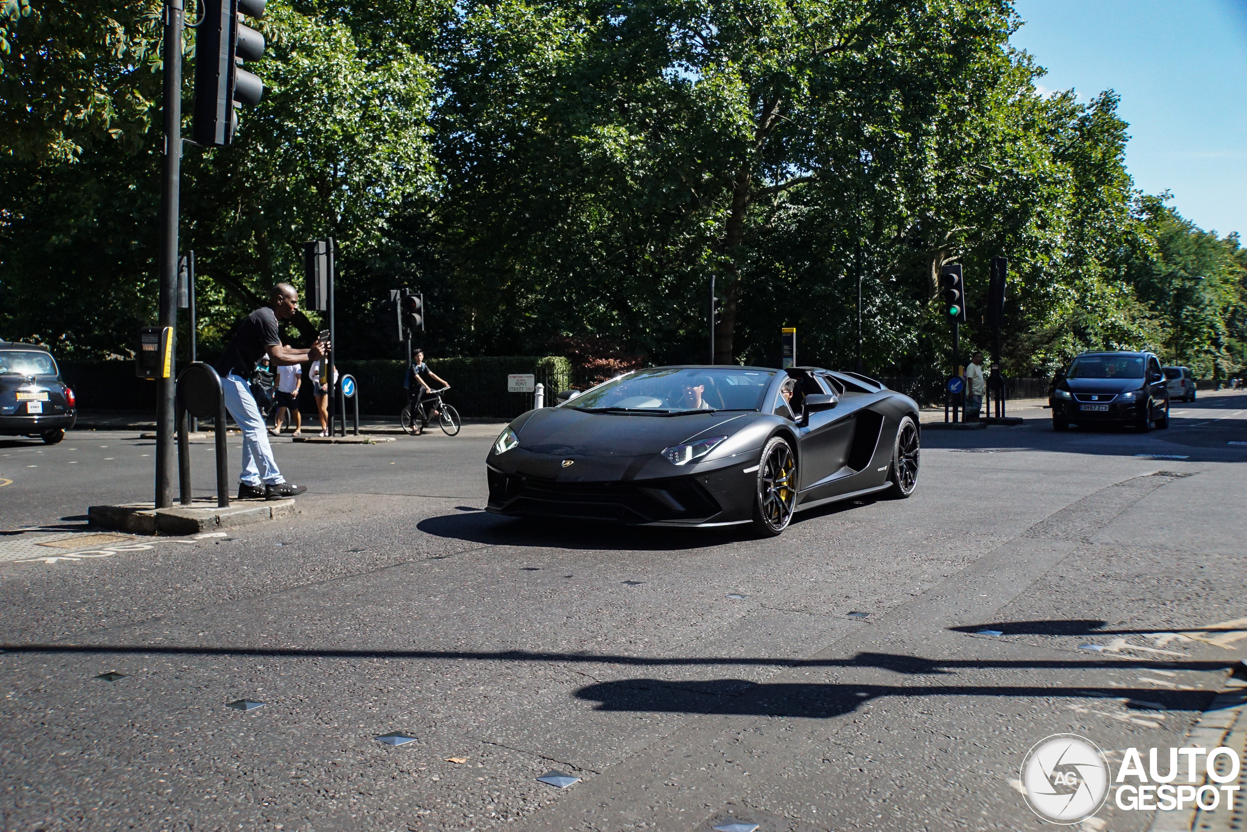 Lamborghini Aventador S LP740-4 Roadster