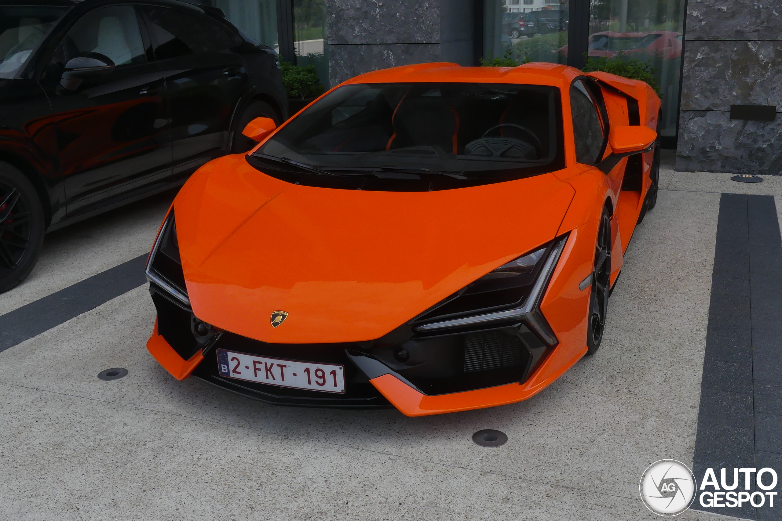 Lamborghini Revuelto