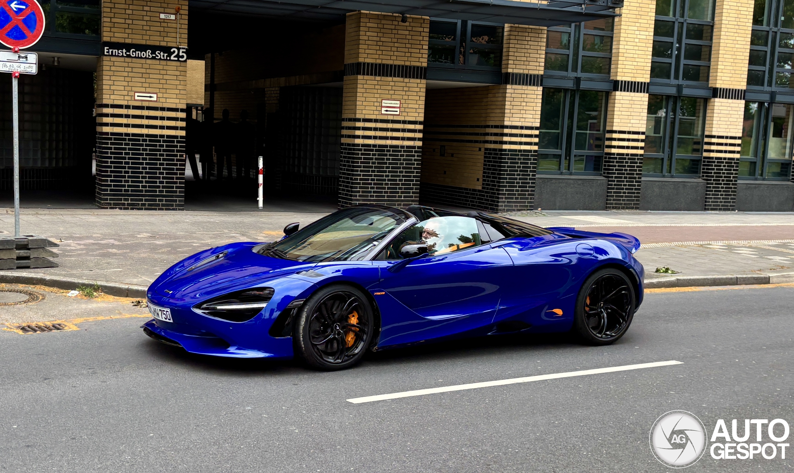McLaren 750S Spider