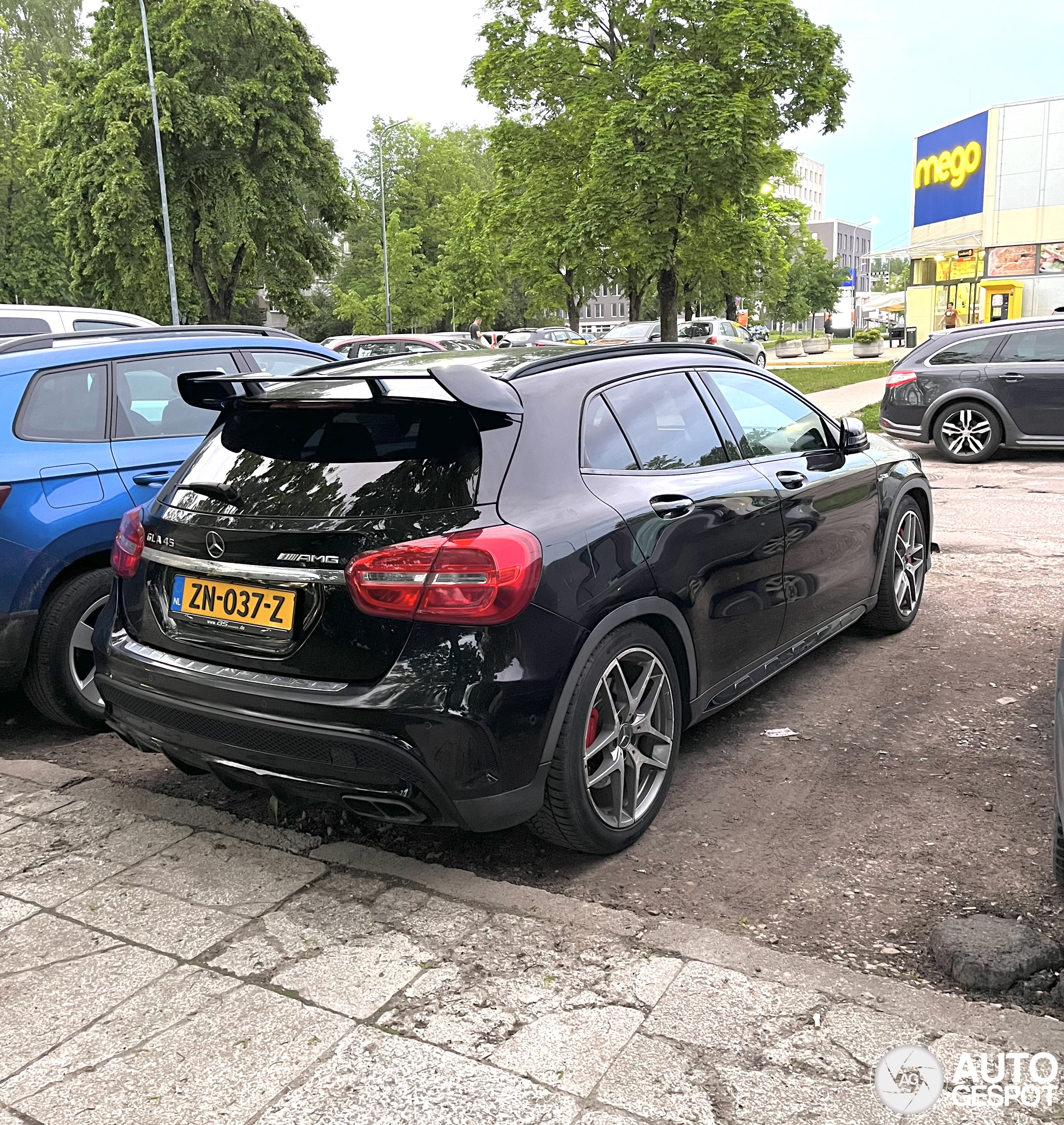 Mercedes-Benz GLA 45 AMG X156