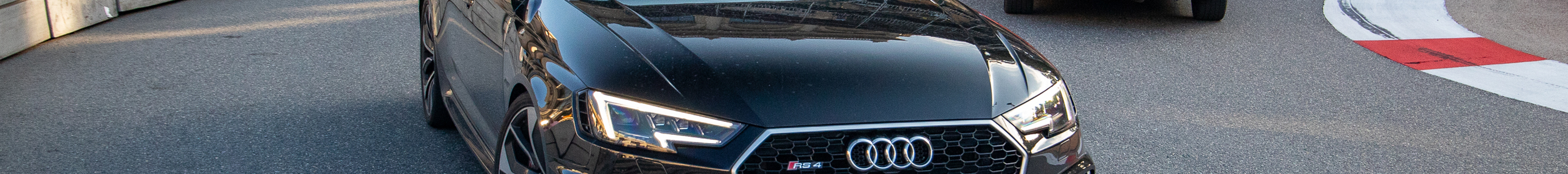 Audi RS4 Avant B9