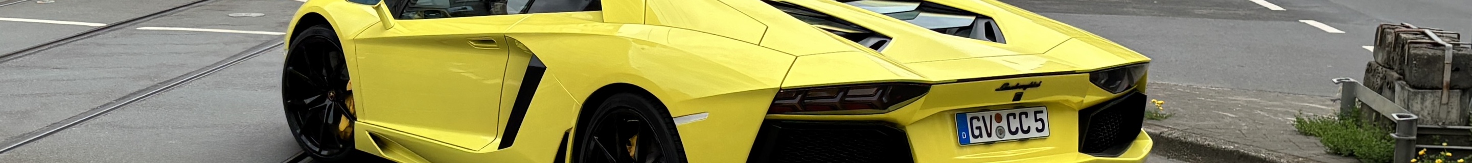 Lamborghini Aventador LP700-4 Roadster