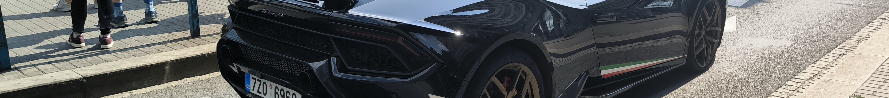 Lamborghini Huracán LP640-4 Performante
