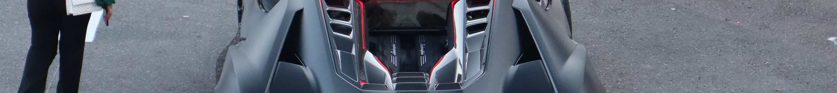 Lamborghini Revuelto
