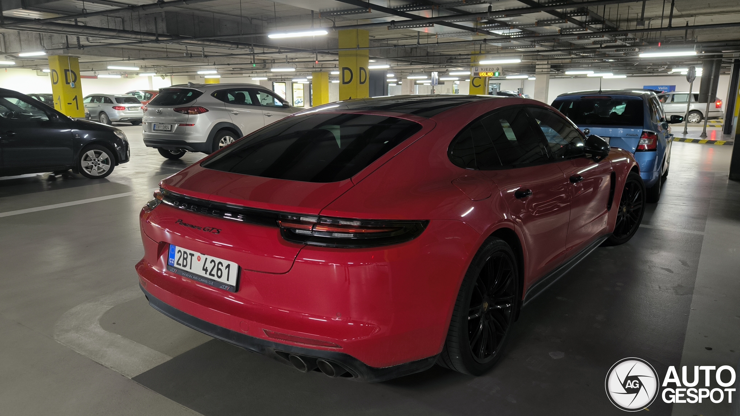 Porsche 971 Panamera GTS MkI
