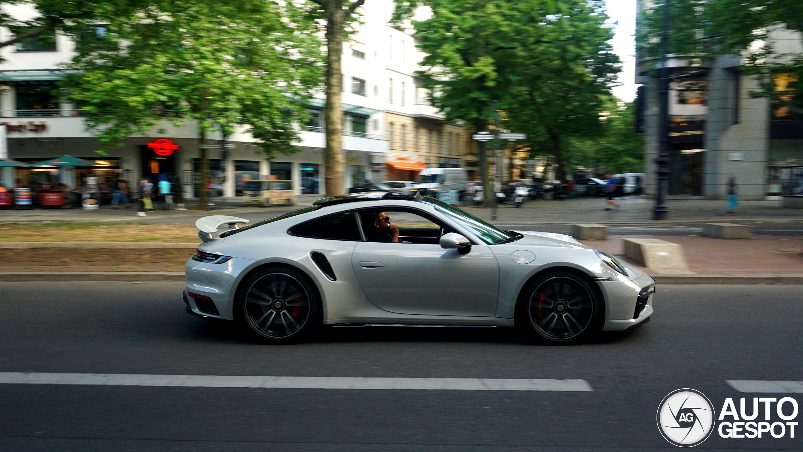 Porsche 992 Turbo