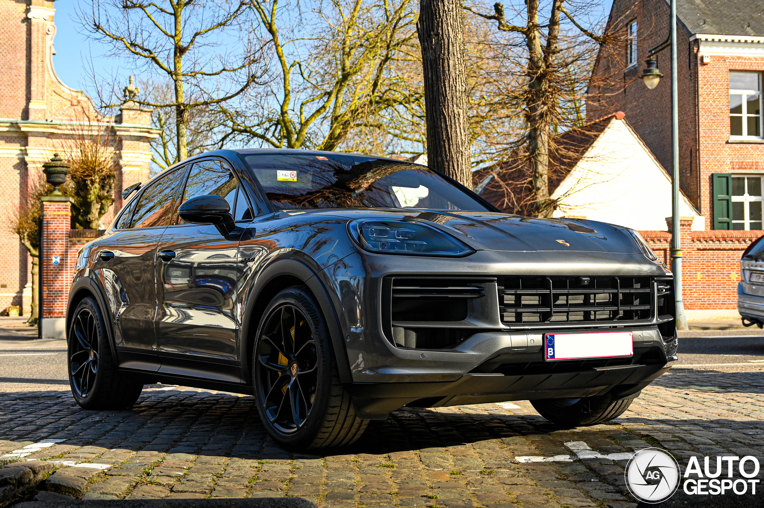 Porsche Cayenne Coupé Turbo E-Hybrid