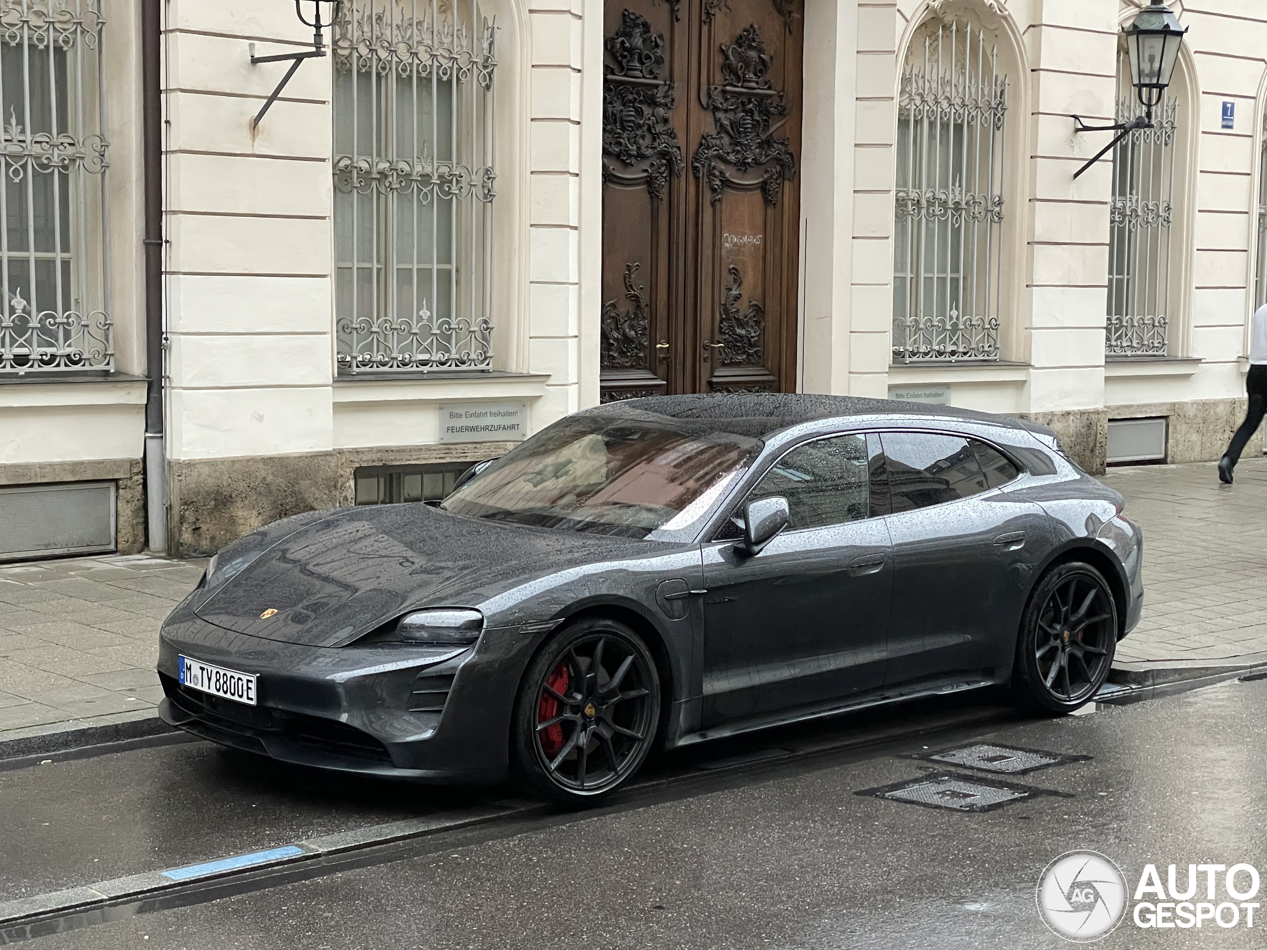 Porsche Taycan GTS Sport Turismo