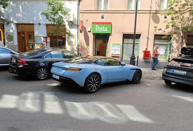 Aston Martin DB11 V8