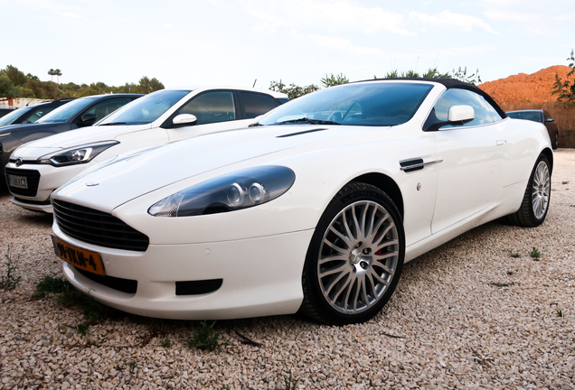 Aston Martin DB9 Volante