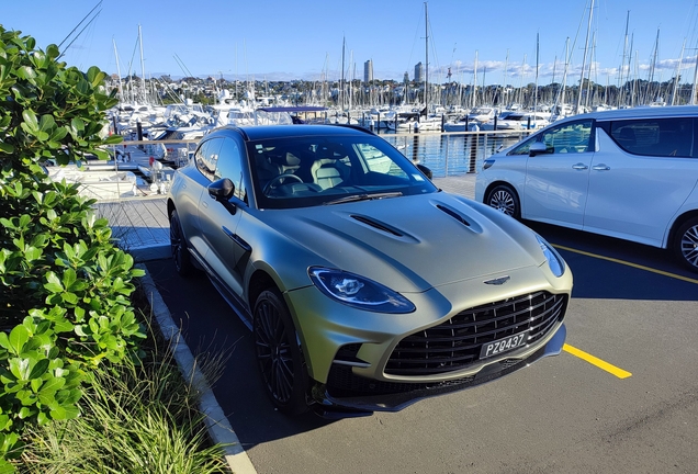 Aston Martin DBX707