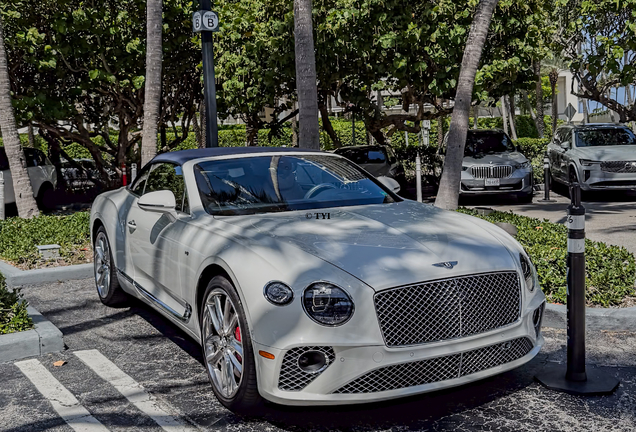 Bentley Continental GTC V8 2020
