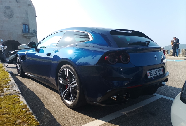 Ferrari GTC4Lusso