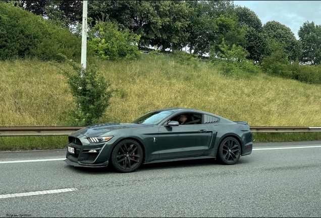 Ford Mustang GT 2015
