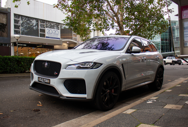 Jaguar F-PACE SVR