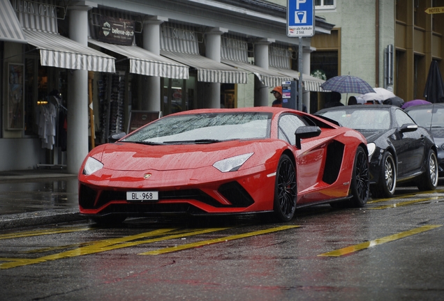 Lamborghini Aventador S LP740-4