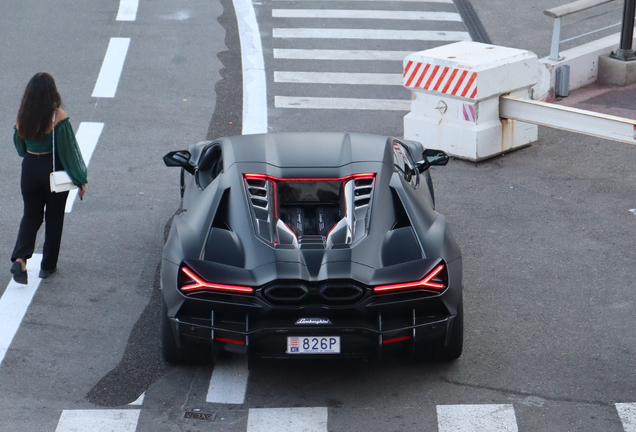 Lamborghini Revuelto