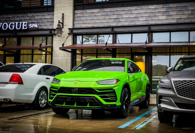 Lamborghini Urus