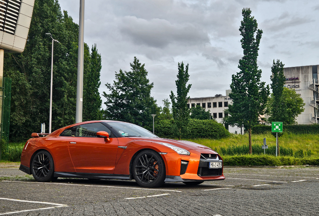 Nissan GT-R 2017
