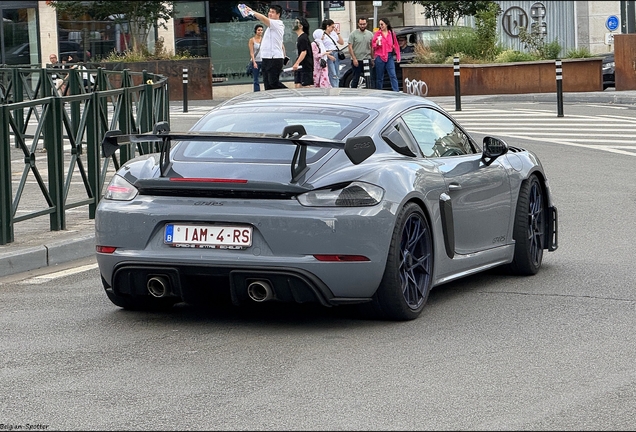 Porsche 718 Cayman GT4 RS Weissach Package