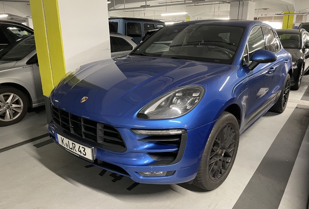 Porsche 95B Macan GTS