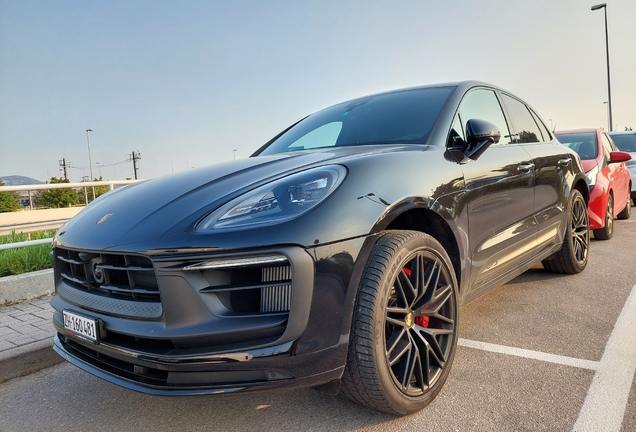 Porsche 95B Macan GTS MkIII