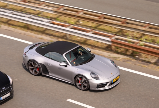 Porsche 992 Carrera S Cabriolet