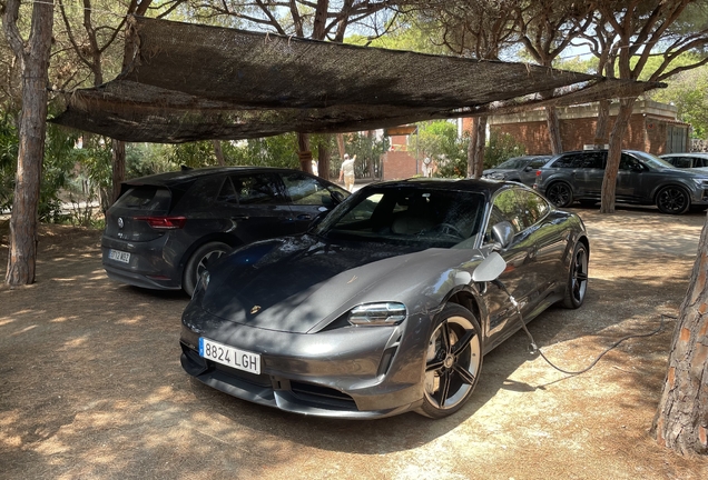 Porsche Taycan Turbo