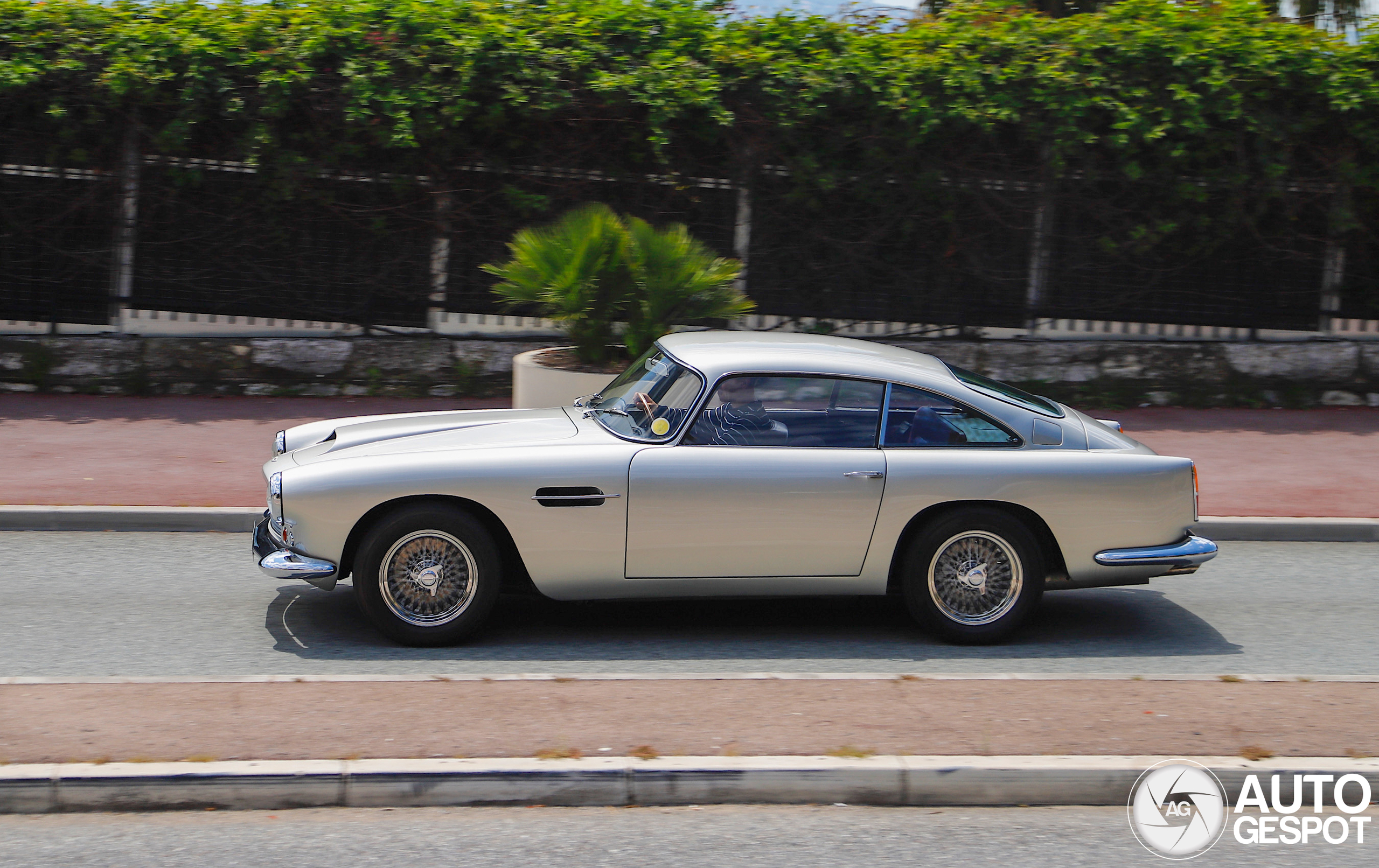 Aston Martin DB4 Superleggera