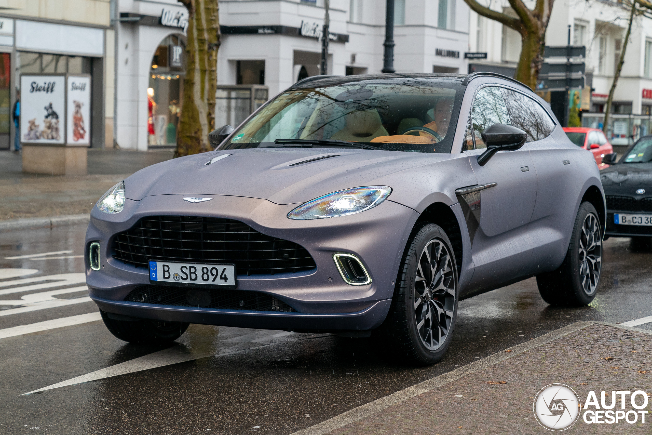 Aston Martin DBX