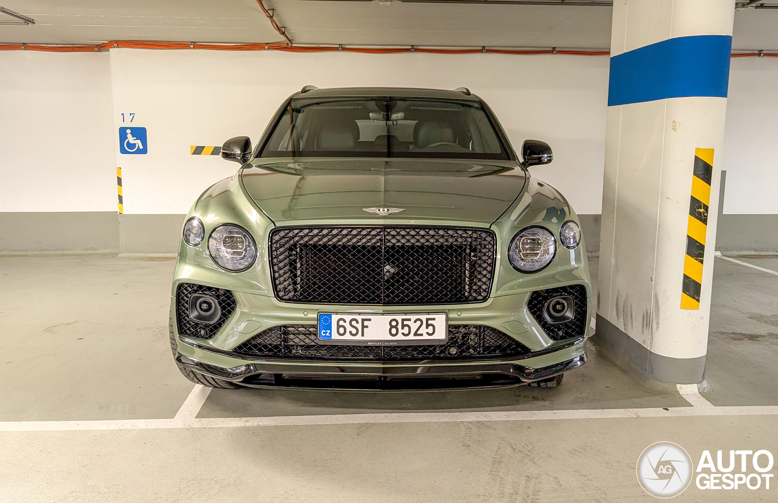 Bentley Bentayga V8 S 2022