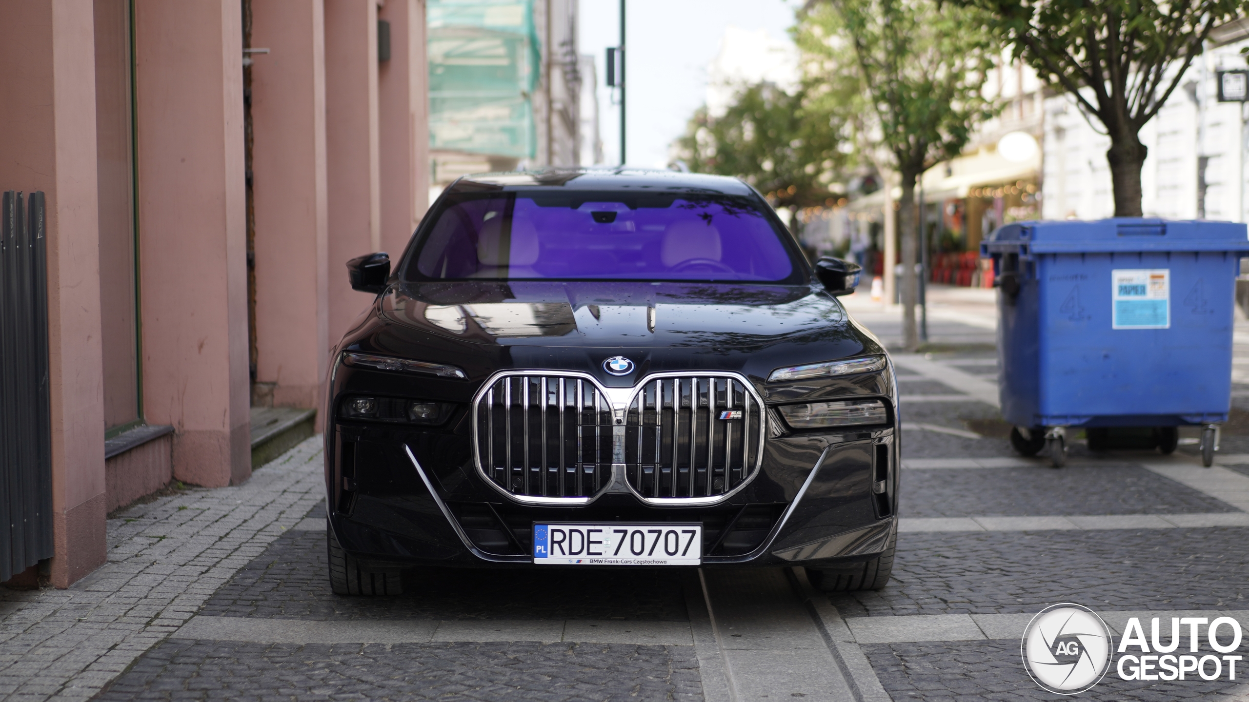 BMW M760e xDrive