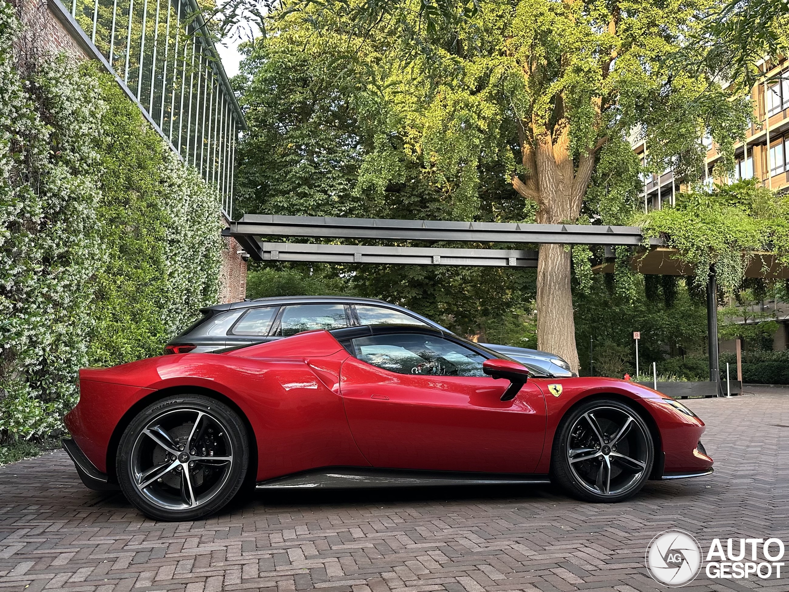 Ferrari 296 GTS