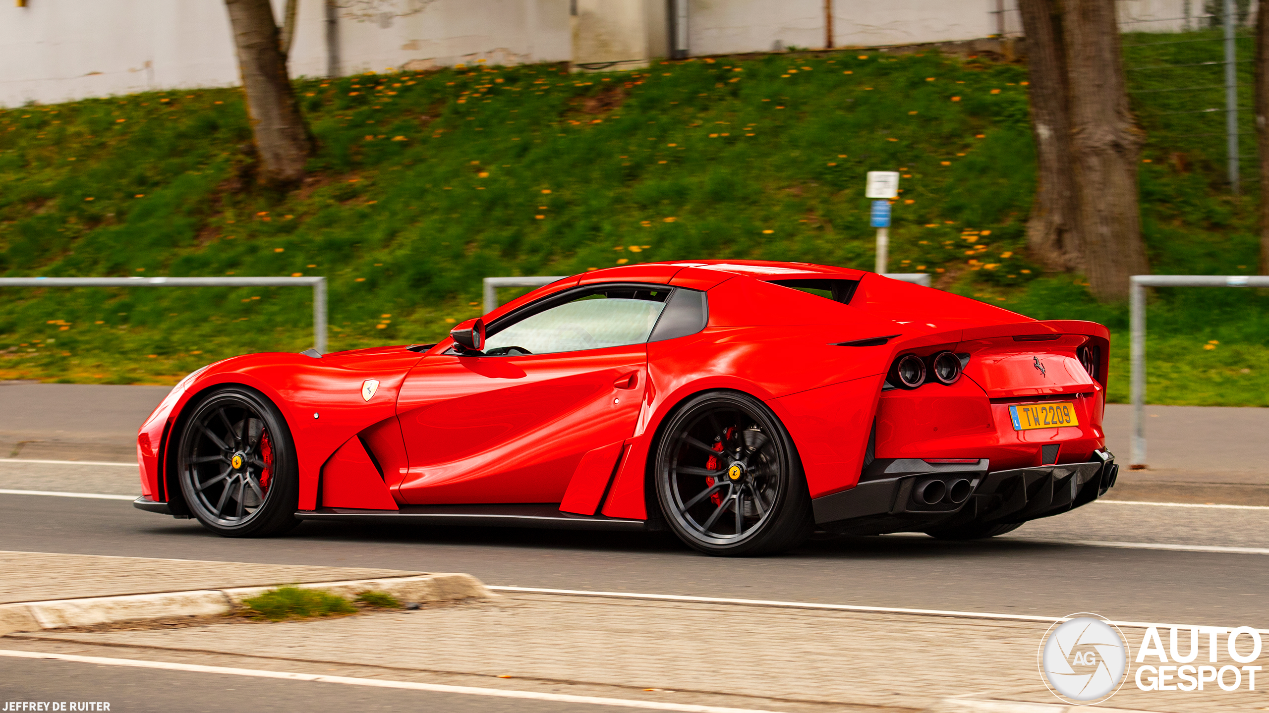 Ferrari 812 GTS Novitec Rosso N-Largo