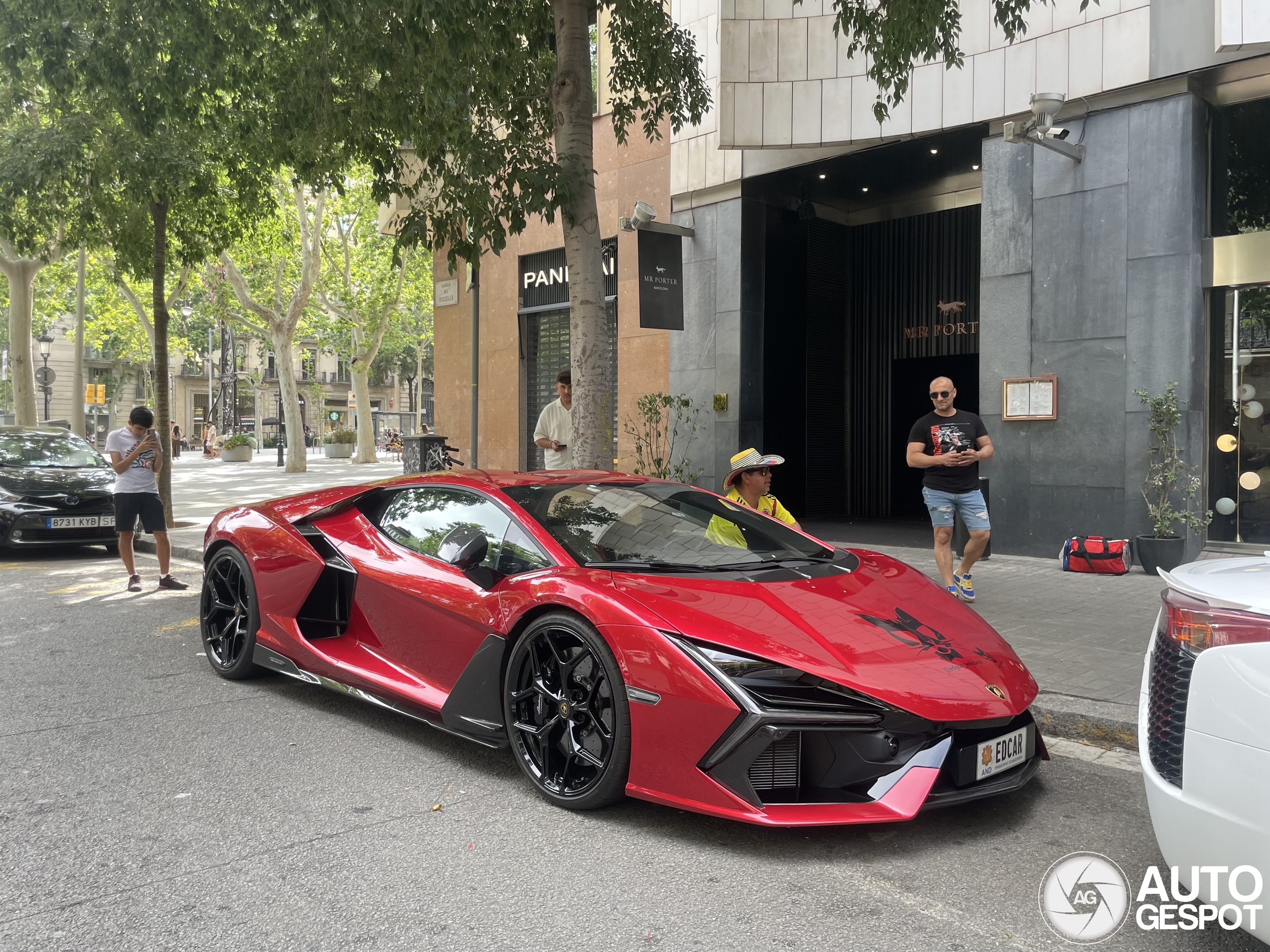 Lamborghini Revuelto