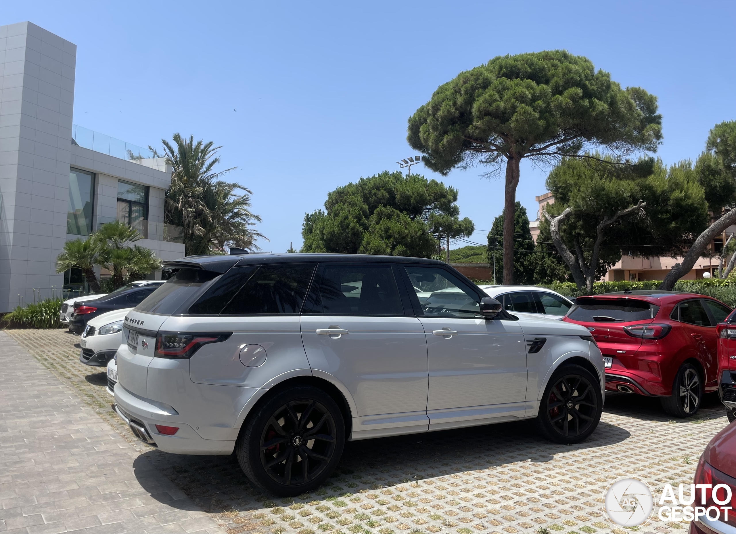 Land Rover Range Rover Sport SVR 2018
