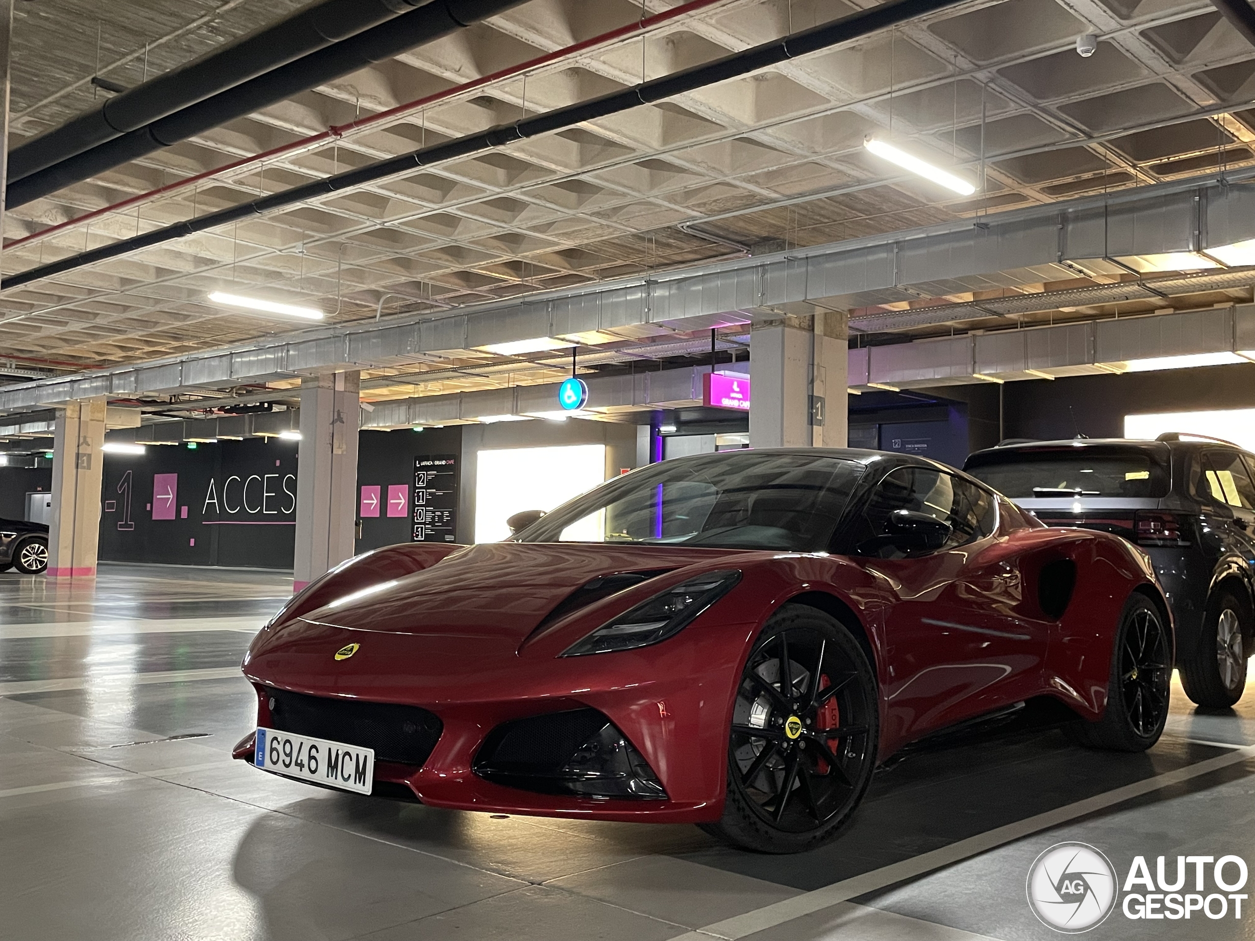 Lotus Emira