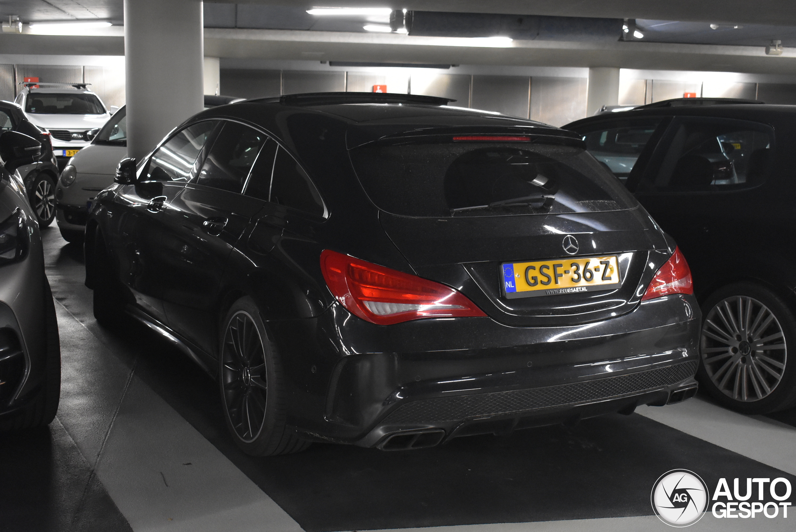 Mercedes-Benz CLA 45 AMG Shooting Brake