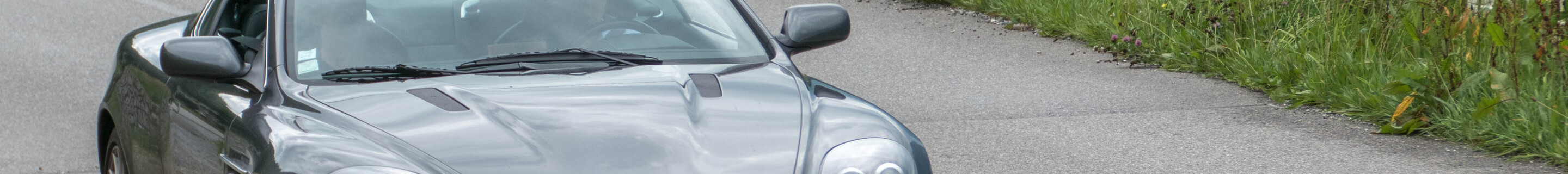 Aston Martin DB9