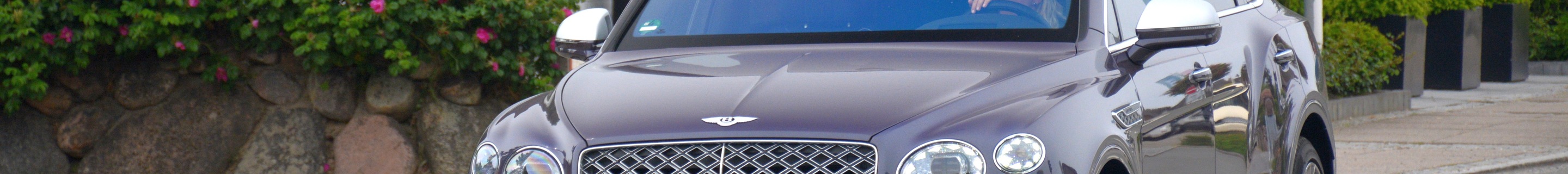 Bentley Bentayga EWB Mulliner