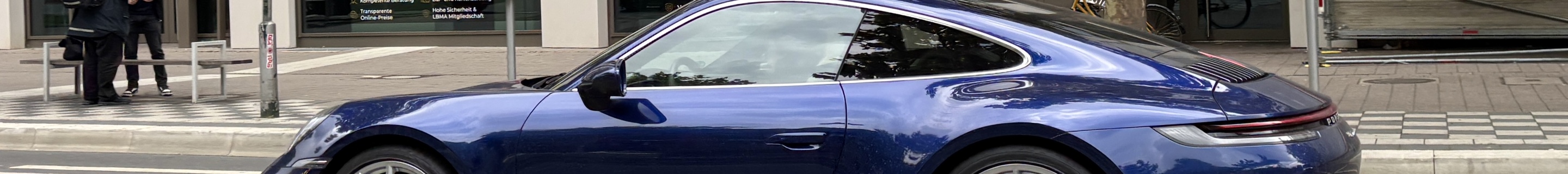 Porsche 992 Carrera 4S