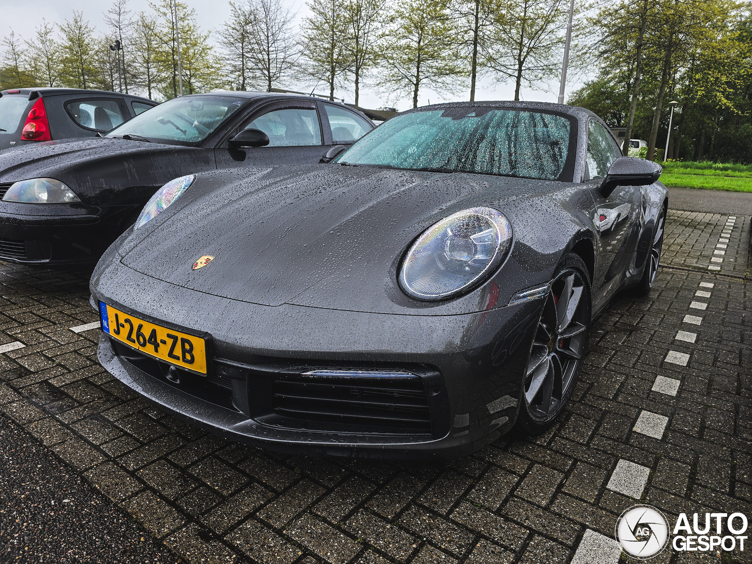Porsche 992 Carrera 4S