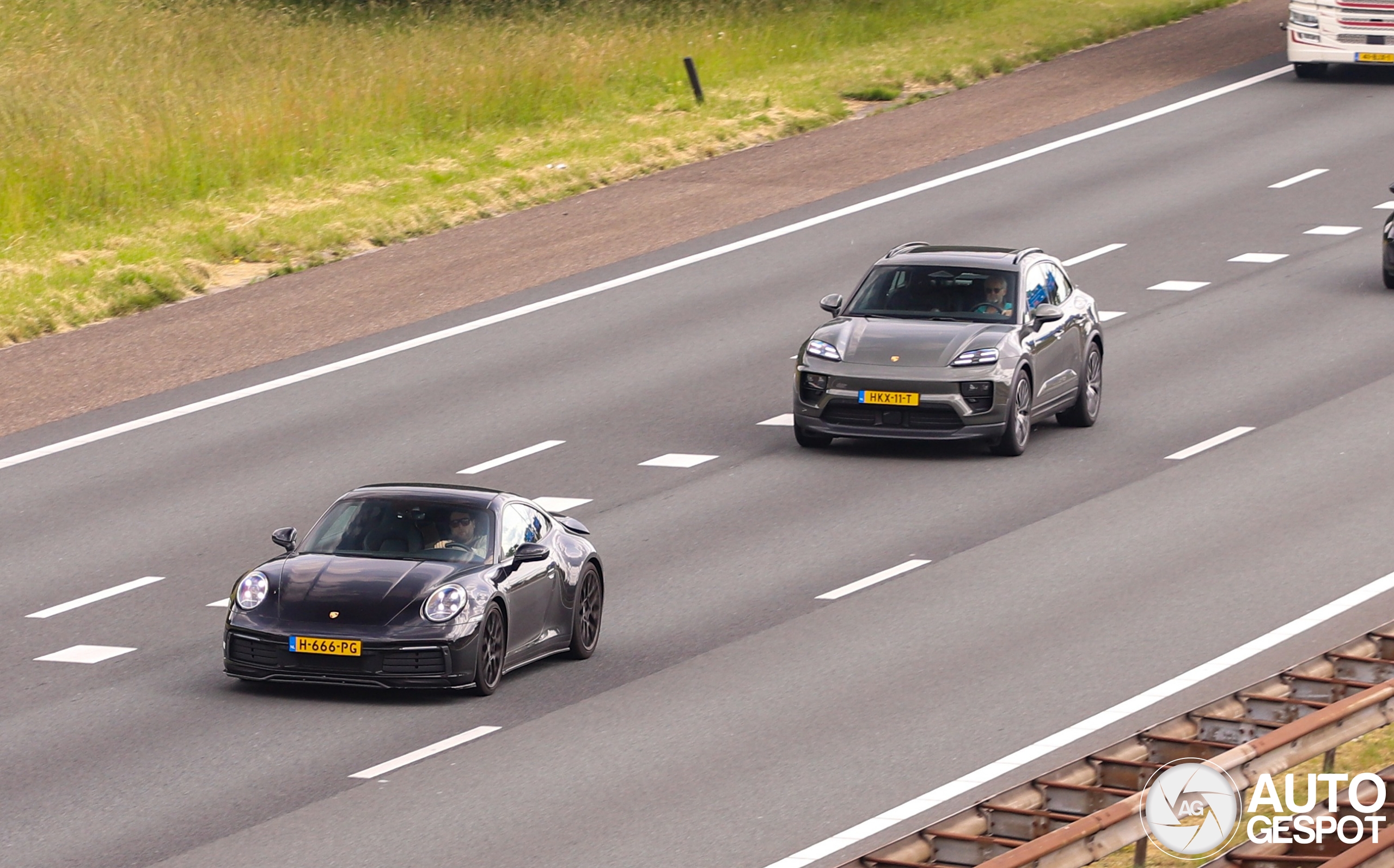 Porsche 992 Carrera S